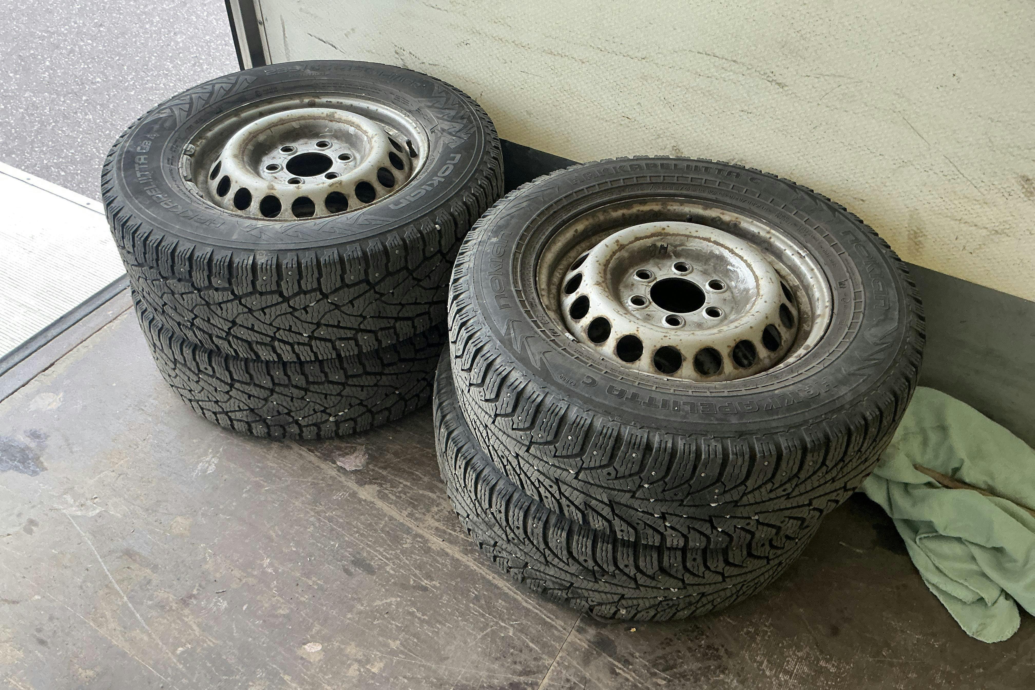 Vehicle Image 12