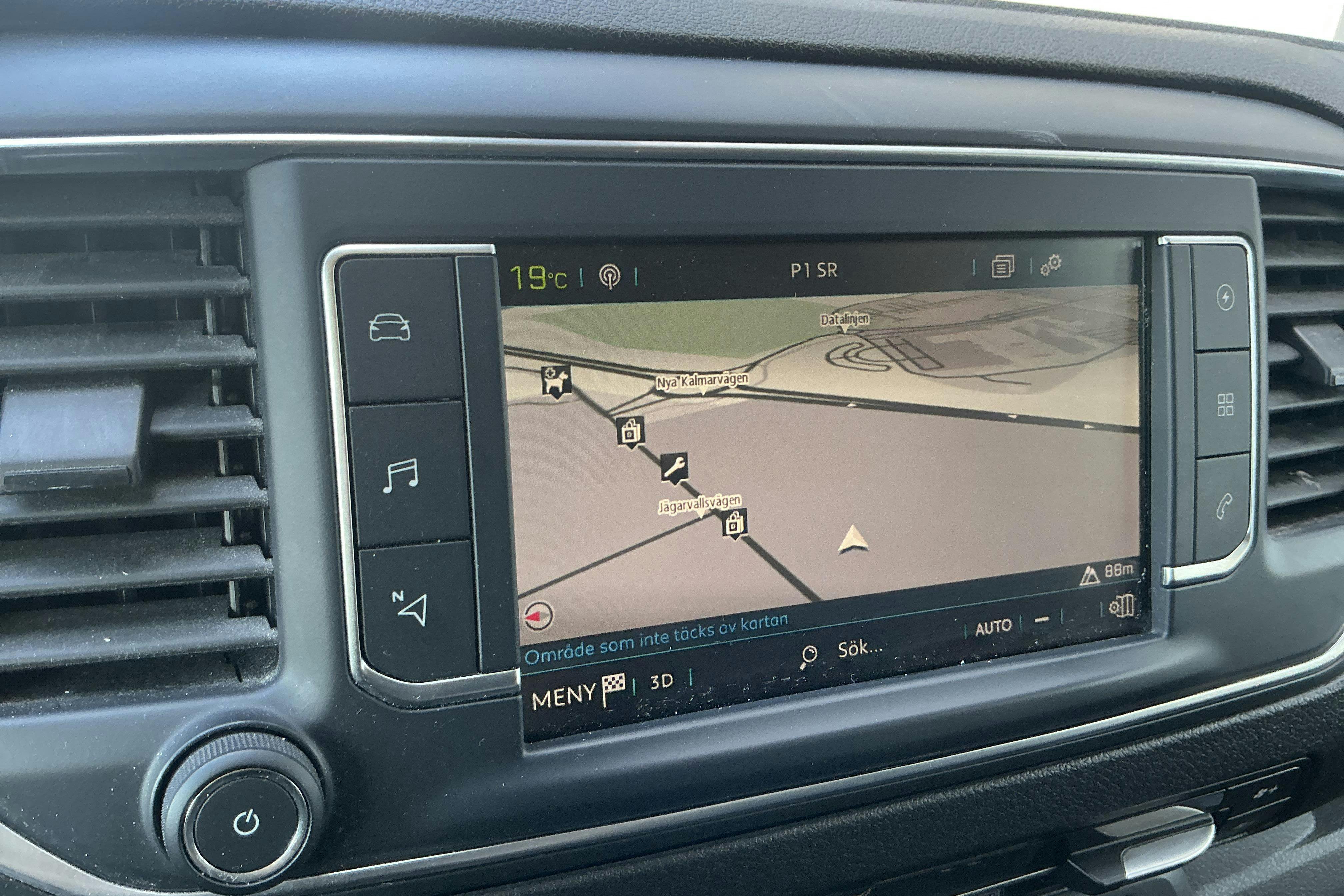 Vehicle Image 24