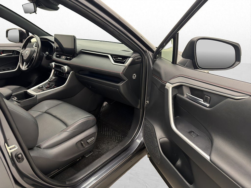 Vehicle Image 30