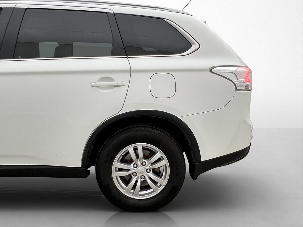 Vehicle Image 30