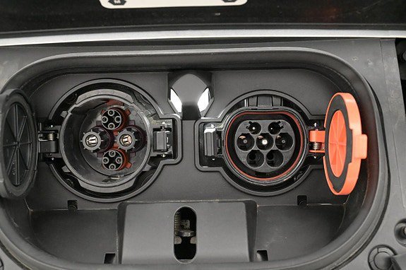 Vehicle Image 23