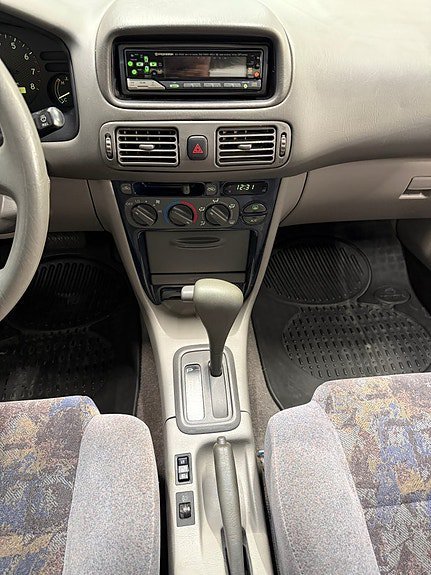 Vehicle Image 15
