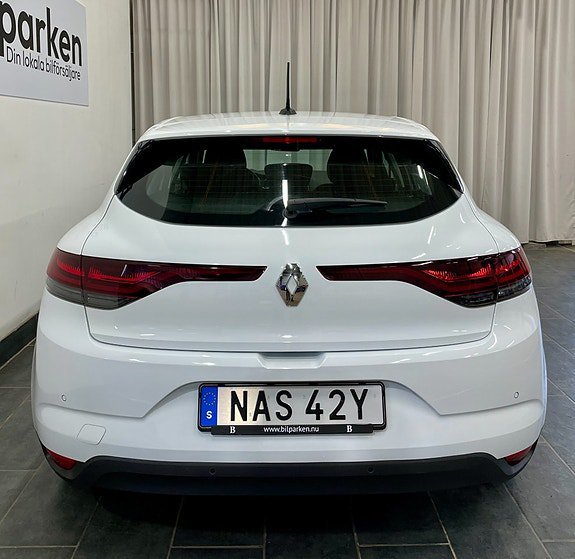 Vehicle Image 23
