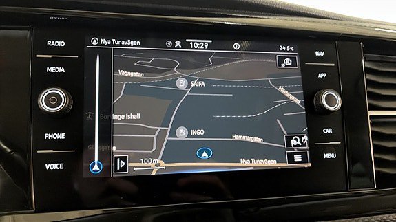 Vehicle Image 18