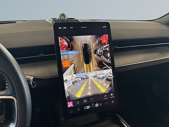 Vehicle Image 11