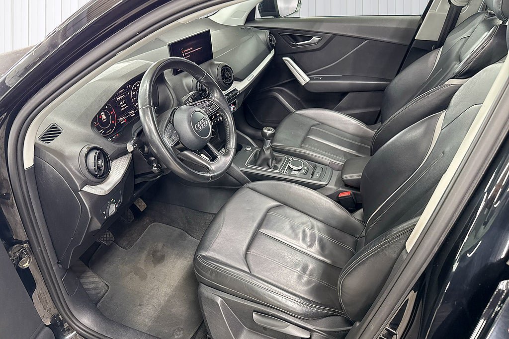 Vehicle Image 14