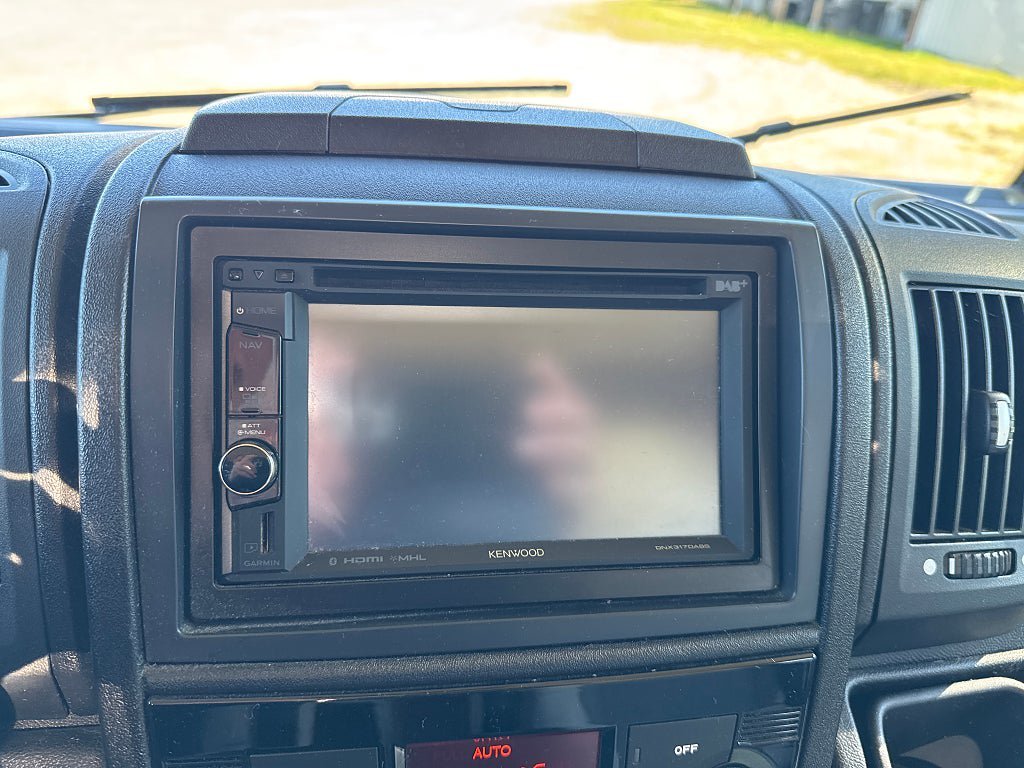Vehicle Image 38