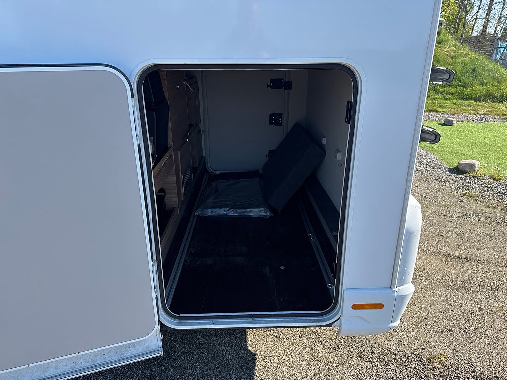 Vehicle Image 41
