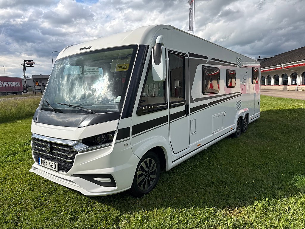Vehicle Image 45