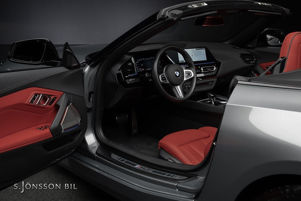 Vehicle Image 11