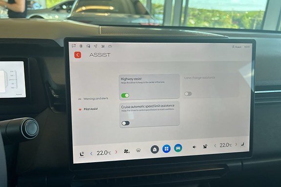 Vehicle Image 30