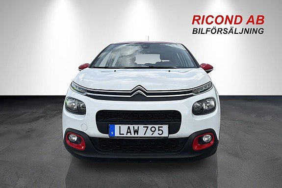 Vehicle Image 9
