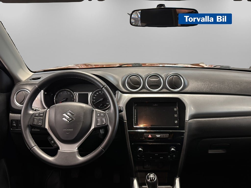 Vehicle Image 6