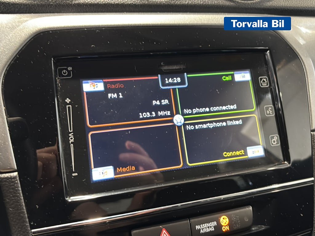 Vehicle Image 12