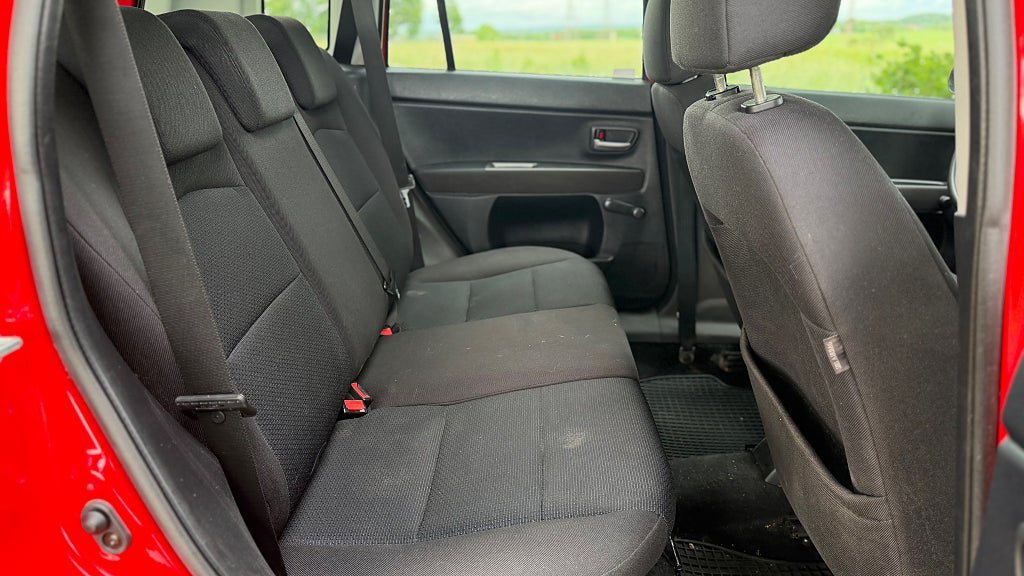Vehicle Image 12