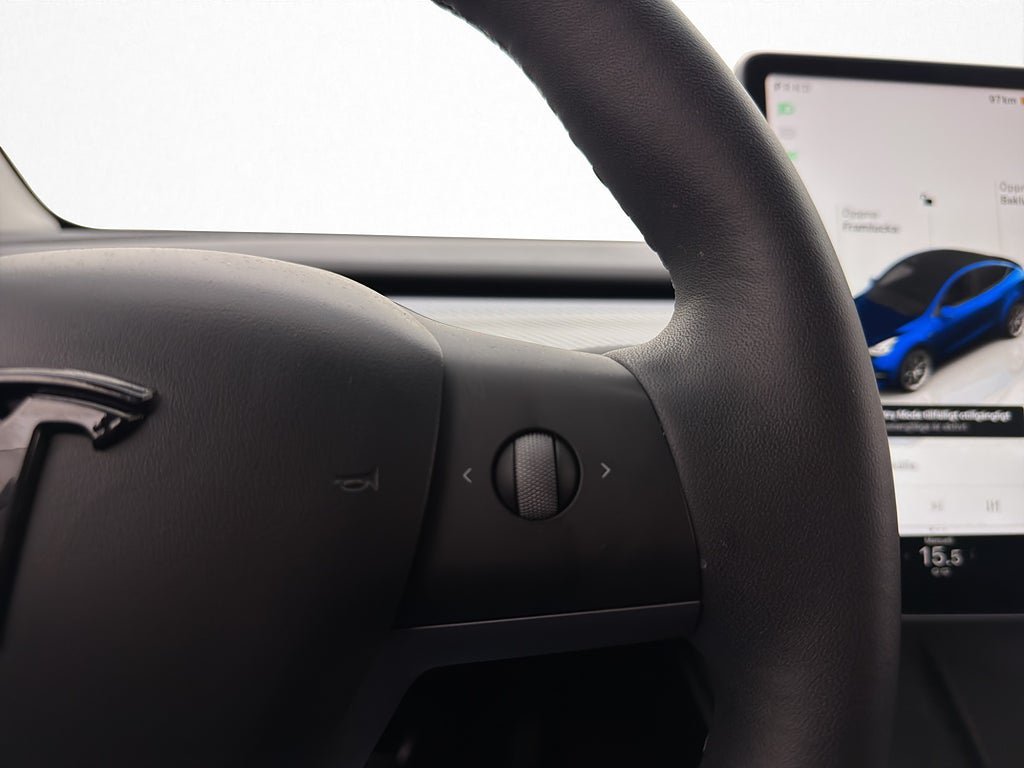 Vehicle Image 26