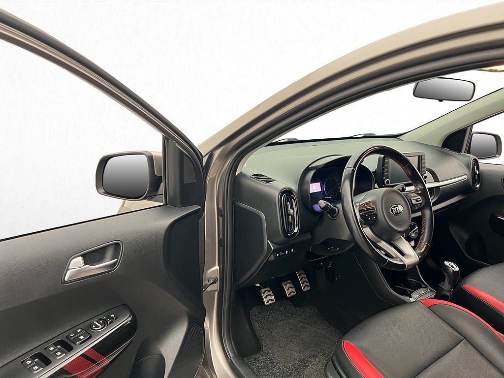 Vehicle Image 10