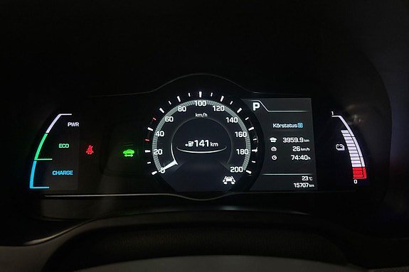 Vehicle Image 17