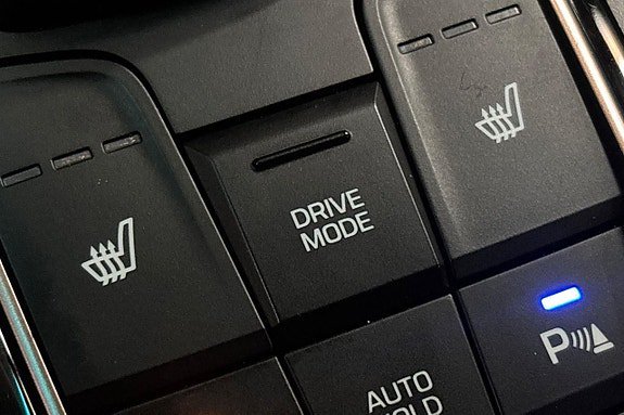 Vehicle Image 26