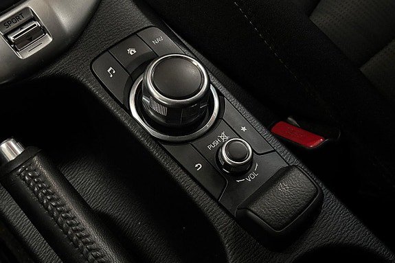 Vehicle Image 24