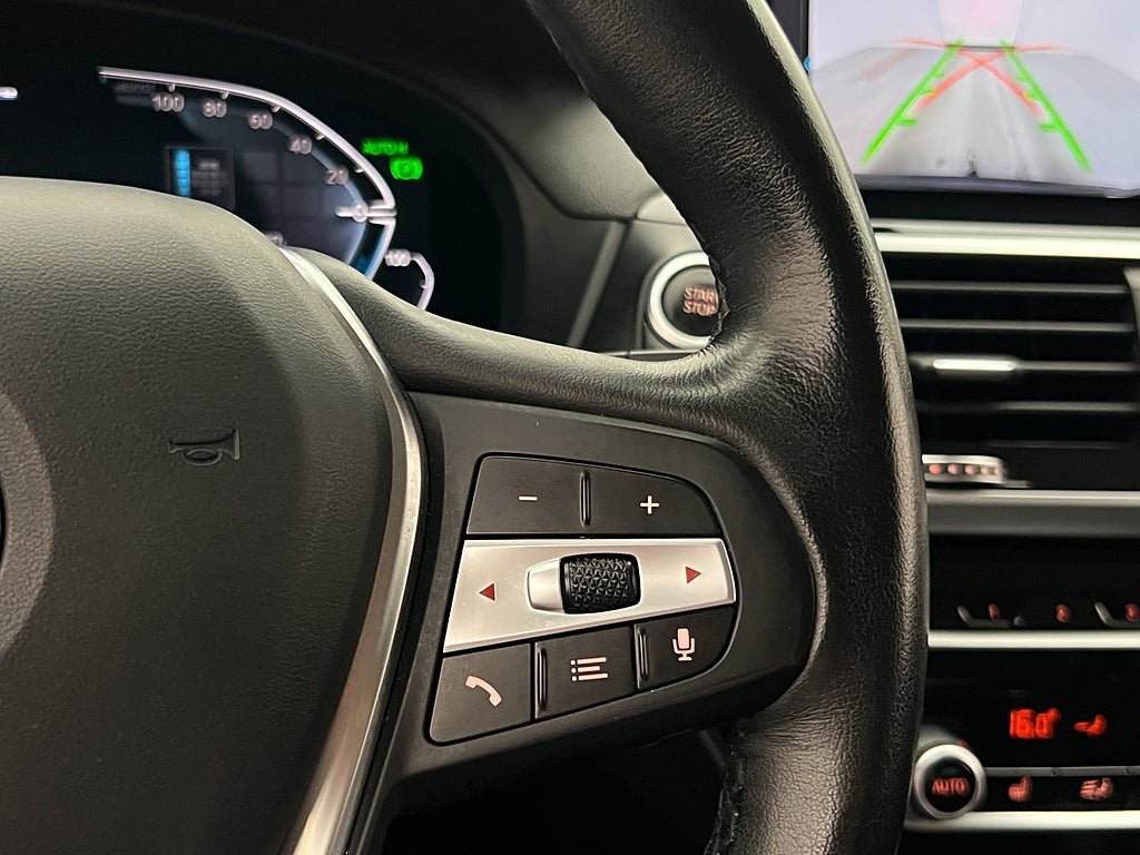 Vehicle Image 28