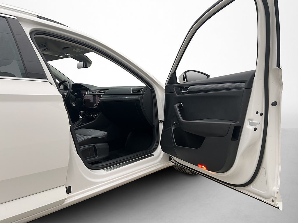 Vehicle Image 37