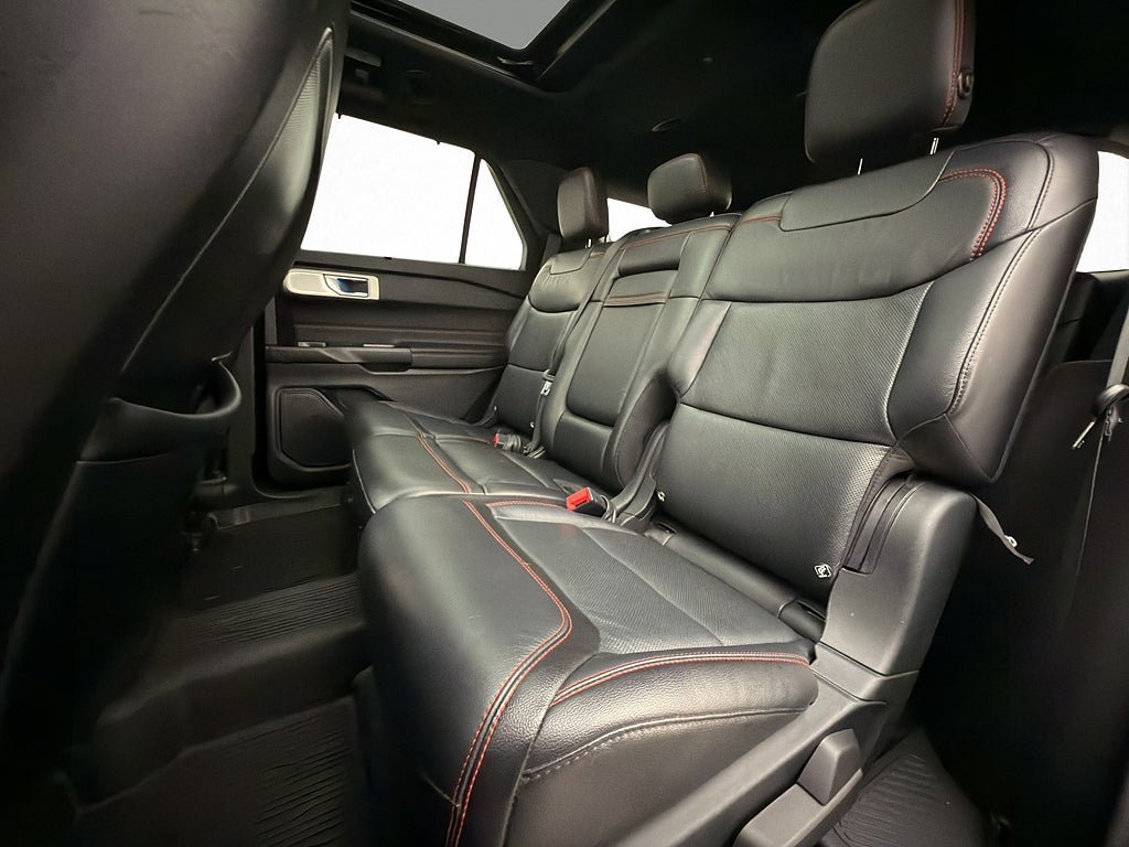 Vehicle Image 30