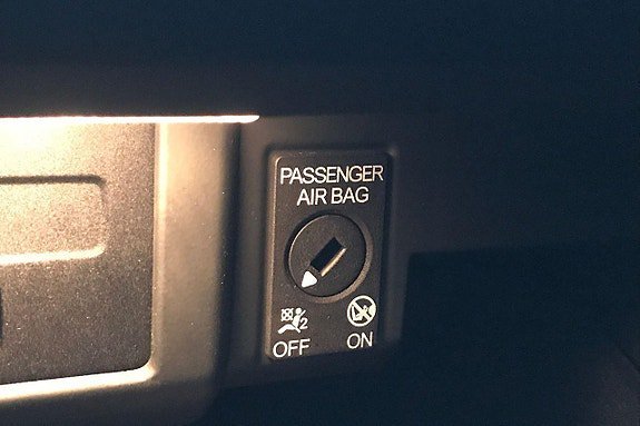 Vehicle Image 29
