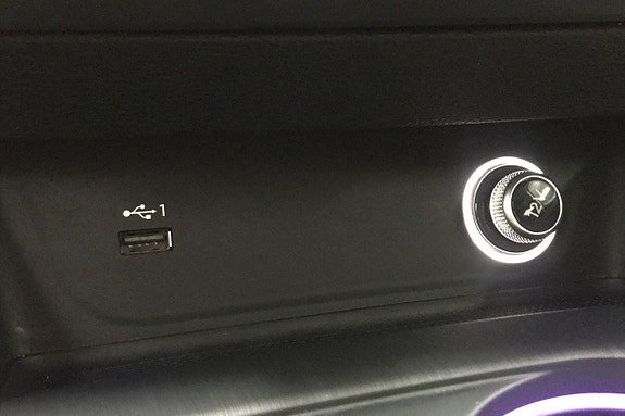 Vehicle Image 29