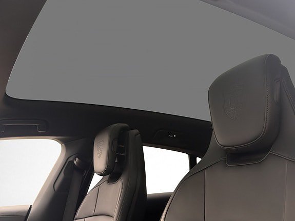 Vehicle Image 33
