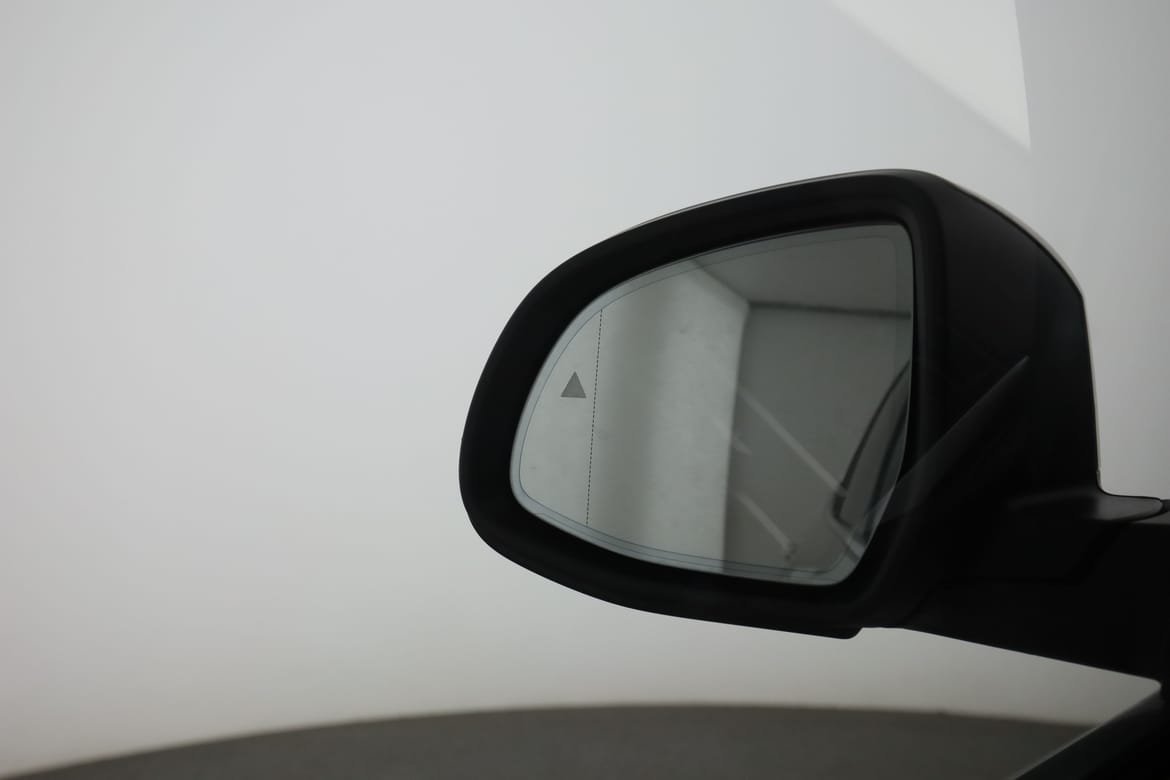 Vehicle Image 38