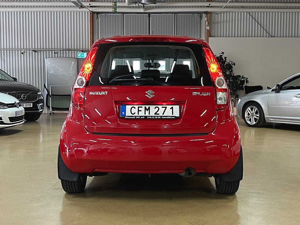 Vehicle Image 11