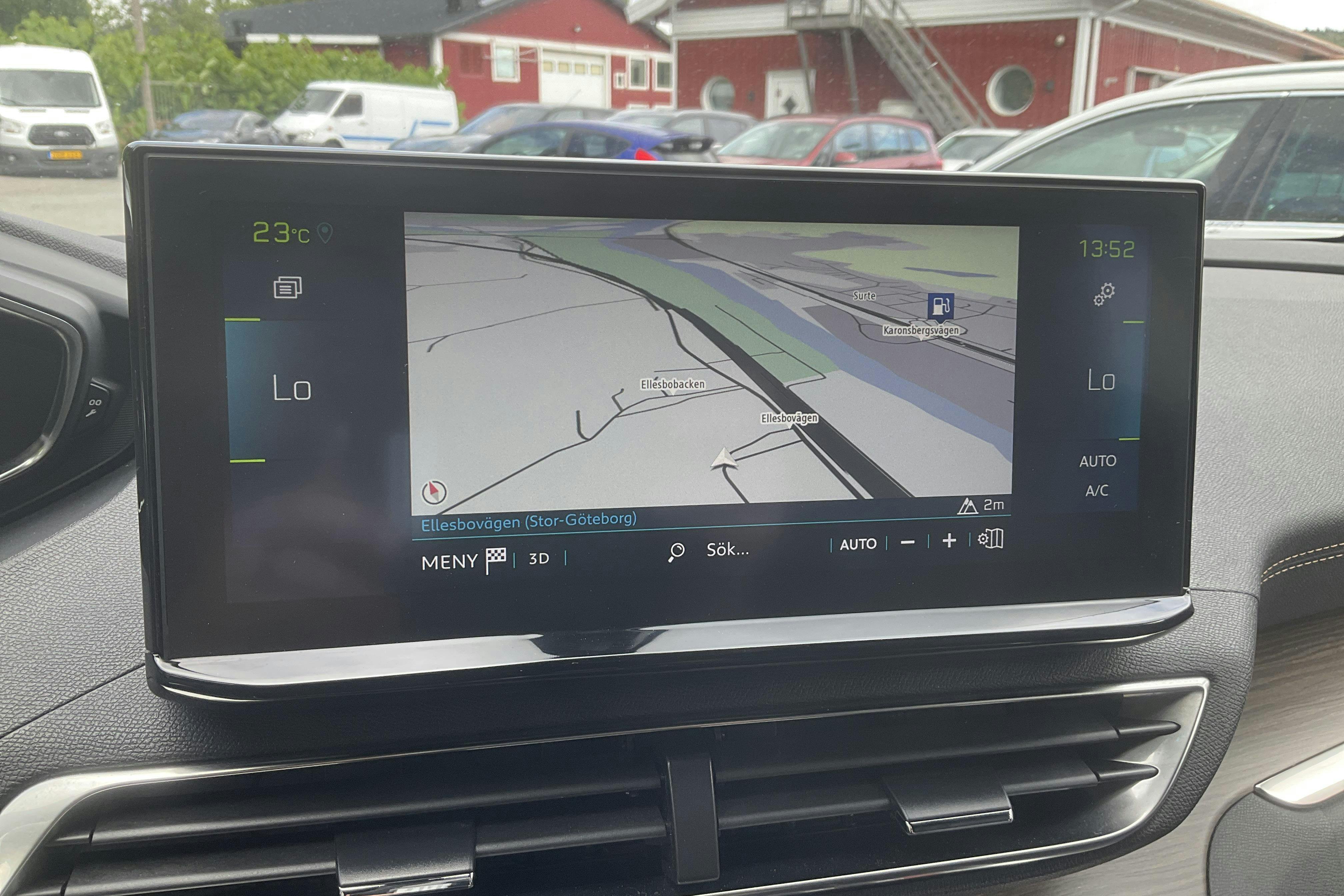 Vehicle Image 11