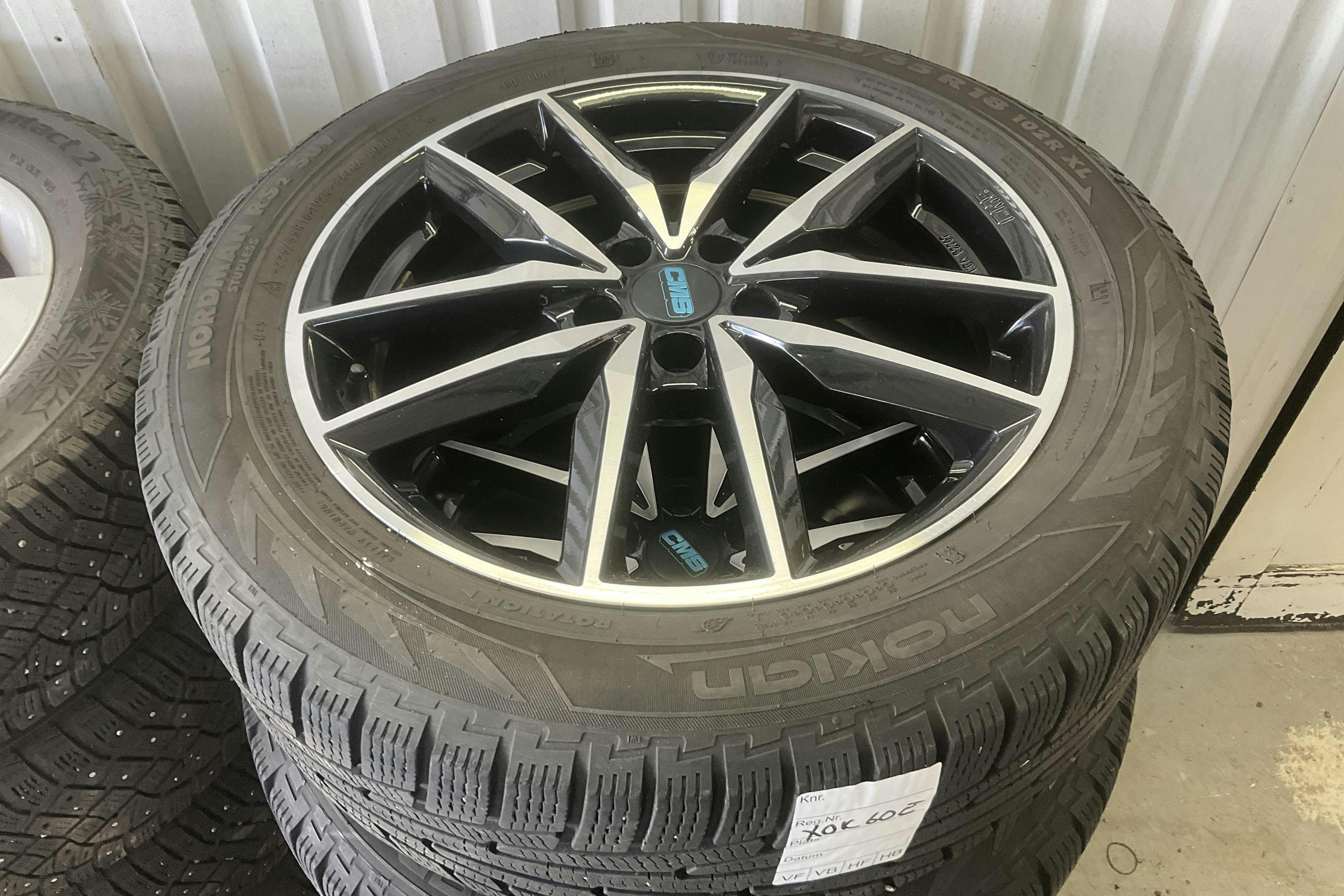 Vehicle Image 14