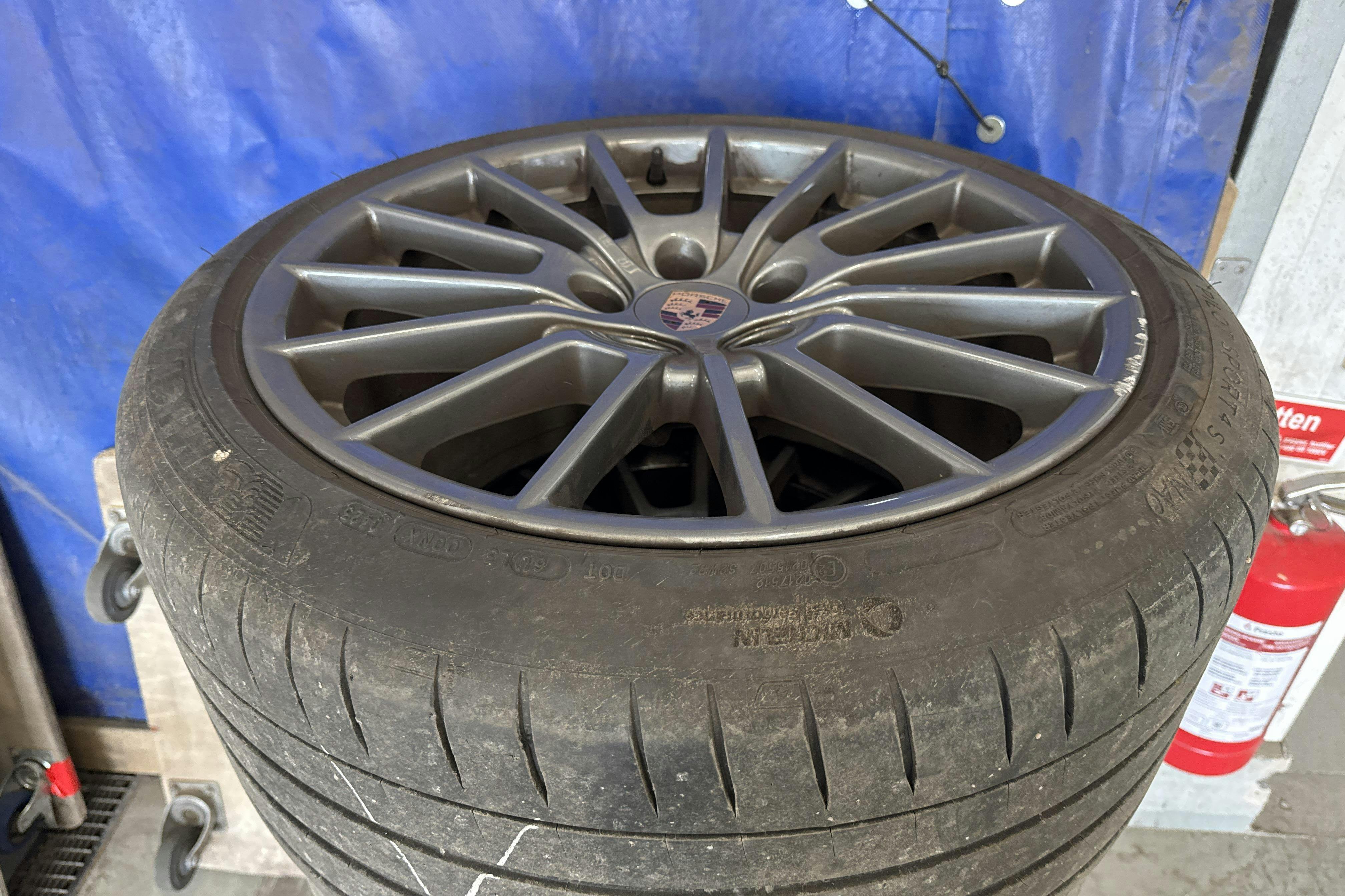Vehicle Image 11