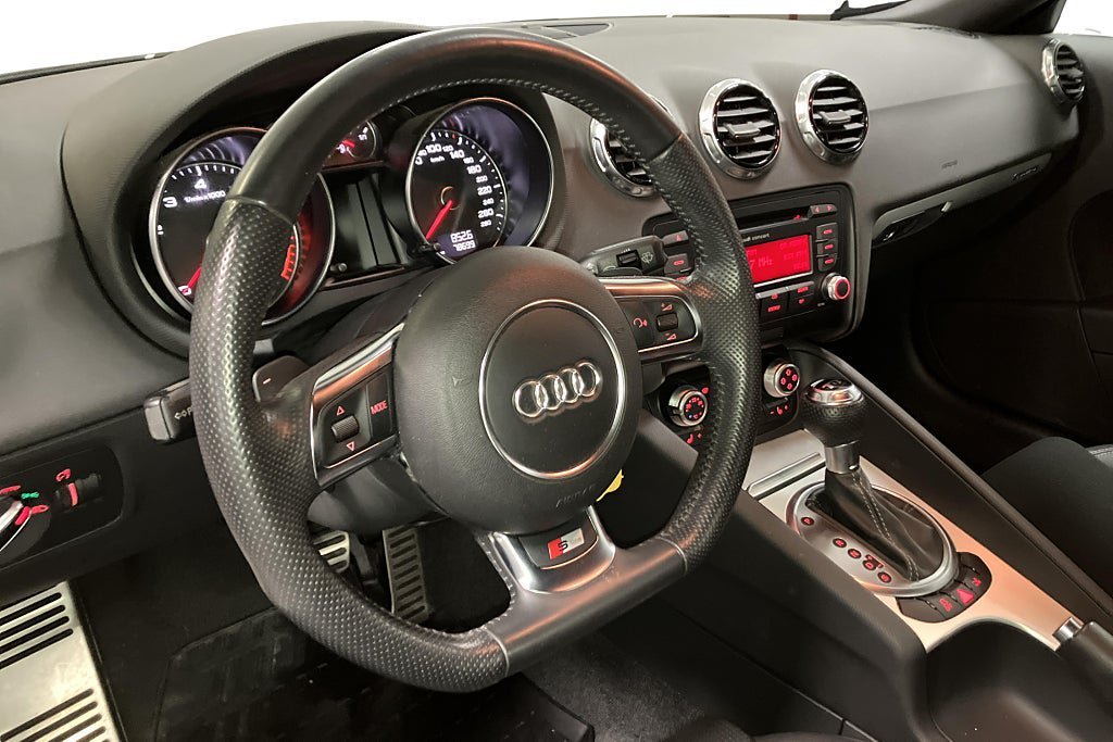 Vehicle Image 11