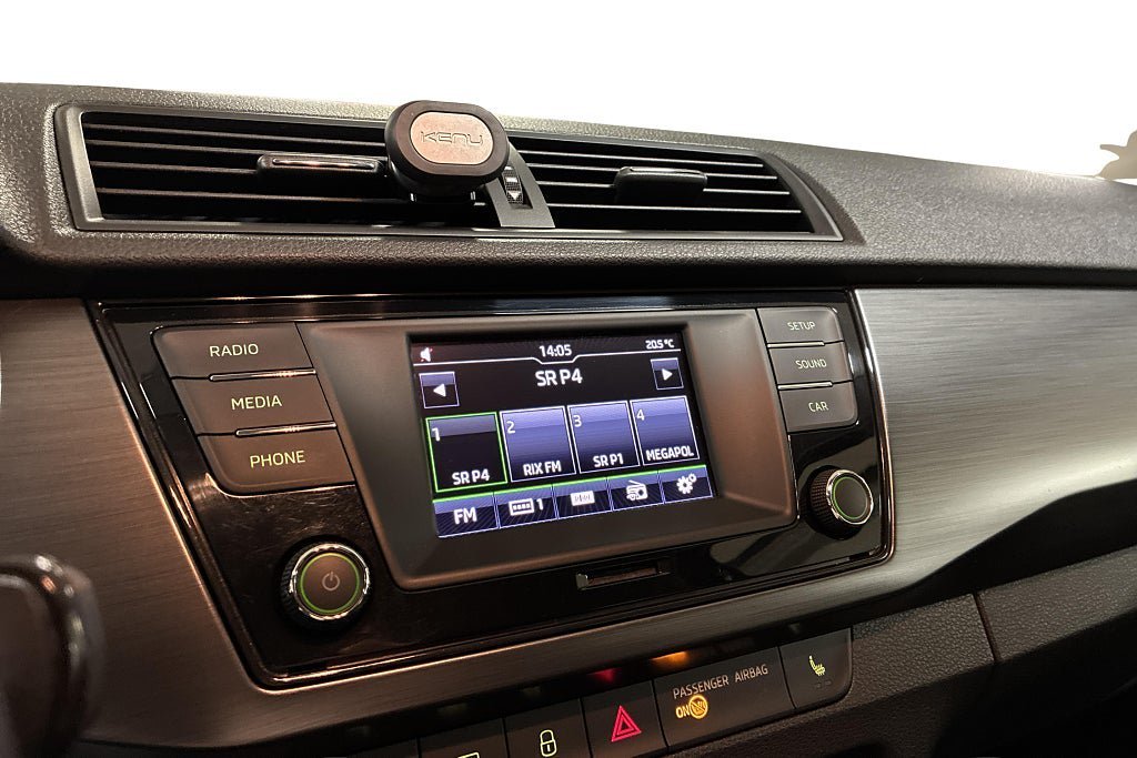 Vehicle Image 18