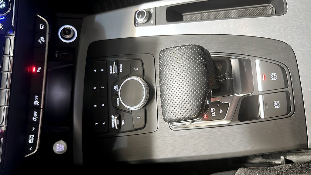 Vehicle Image 20
