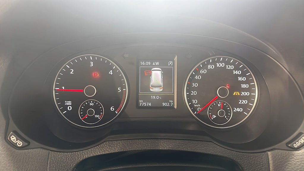 Vehicle Image 19