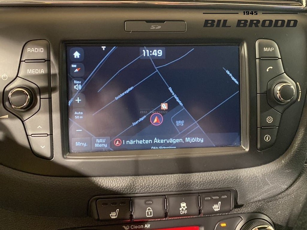 Vehicle Image 11