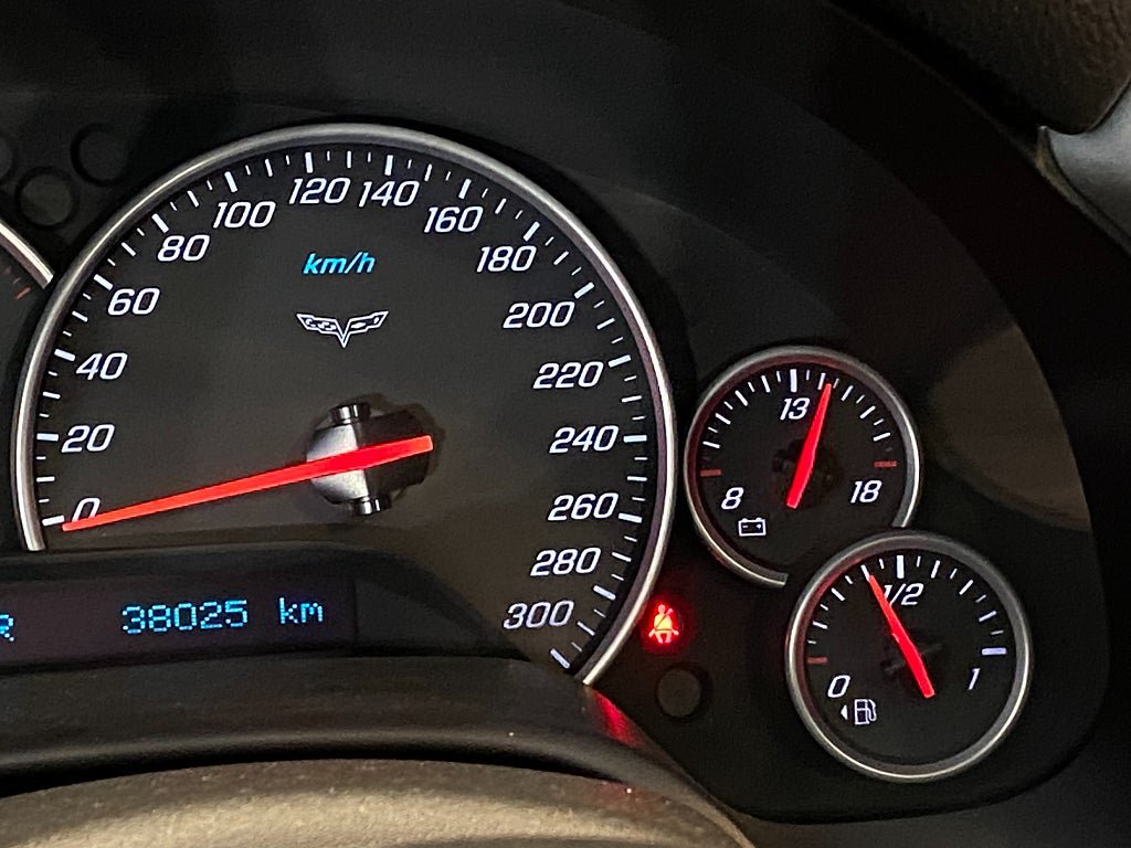 Vehicle Image 25