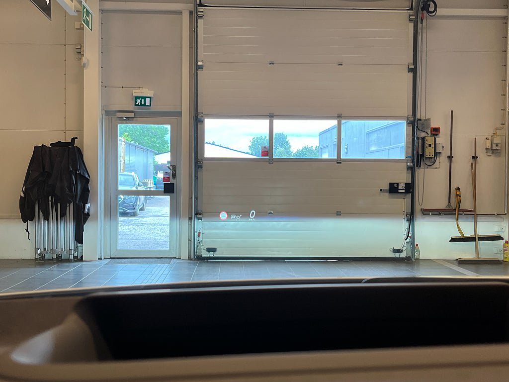Vehicle Image 15