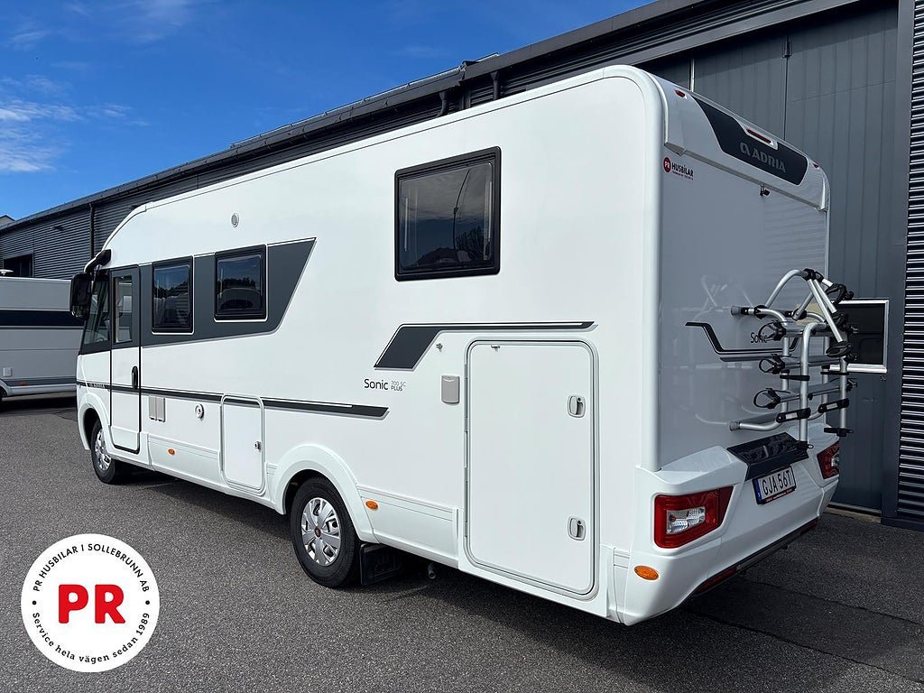 Vehicle Image 15