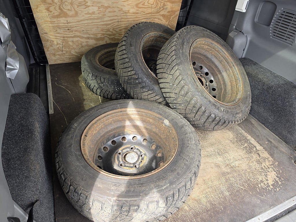 Vehicle Image 21