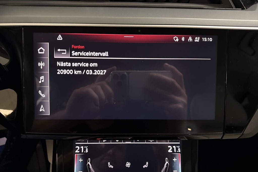 Vehicle Image 25