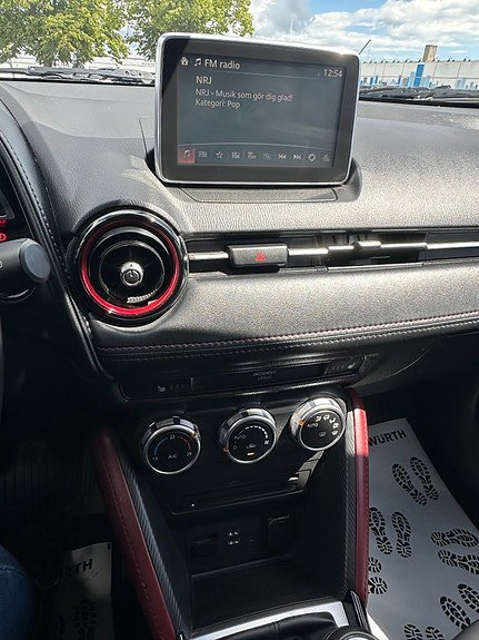 Vehicle Image 14