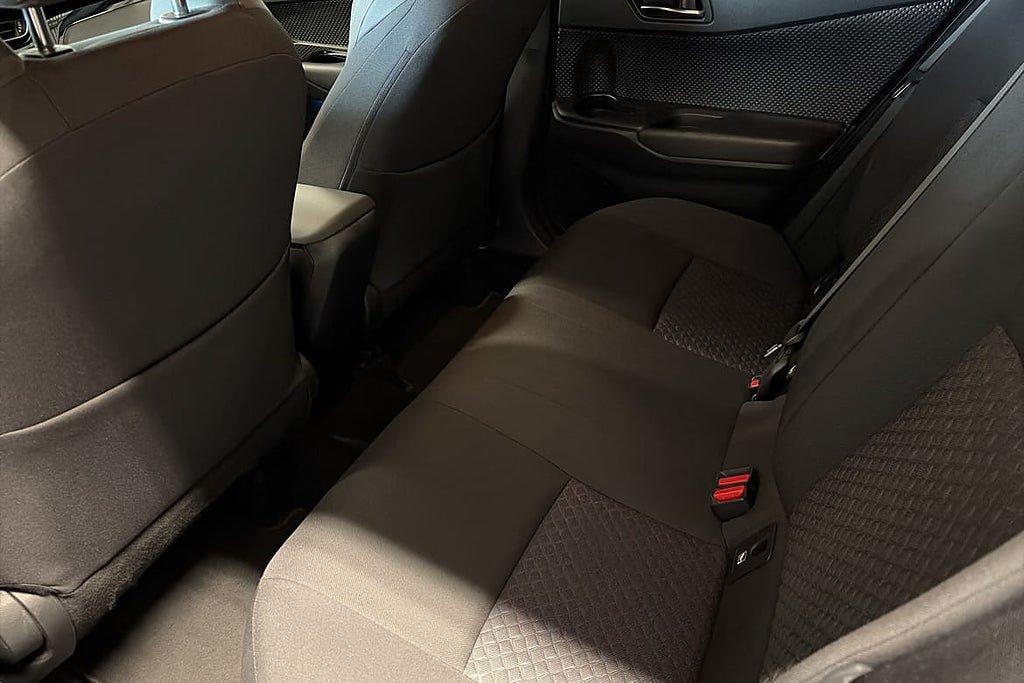 Vehicle Image 7