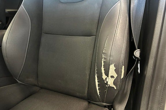 Vehicle Image 19