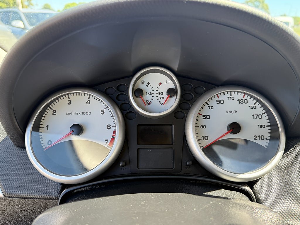 Vehicle Image 13