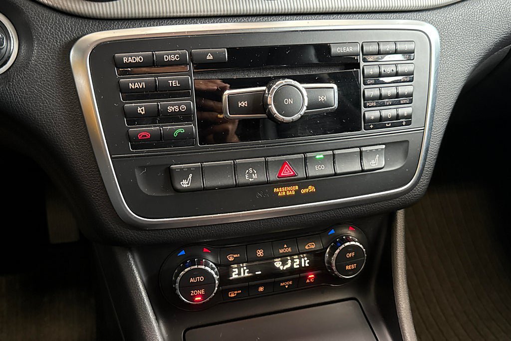 Vehicle Image 26